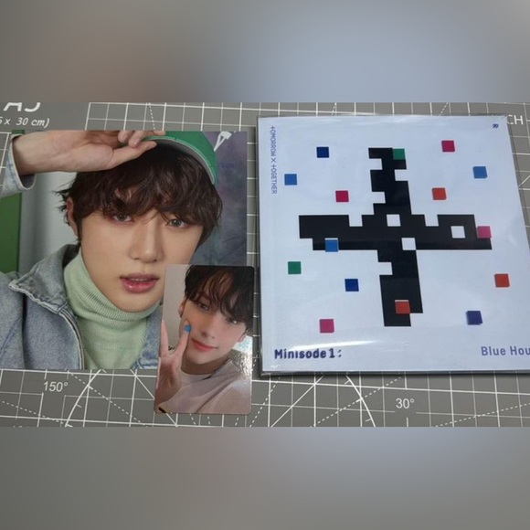 TXT BLUE HOUR R ALBUM - Picture 1 of 1